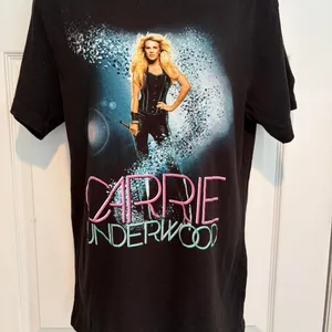 Carrie Underwood Blown Away Tour Concert Band Tee Black Graphic T-Shirt Y2K Sz S thumbnail 2