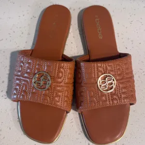 Bebe Womens Cognac Brown Quilted Logo‎ Slide Sandals Square Toe Gold Hardware 10 thumbnail 3