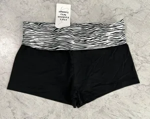 Zebra print waistband mini shorts! Cute perfect casual outfit work out Leggings thumbnail 1