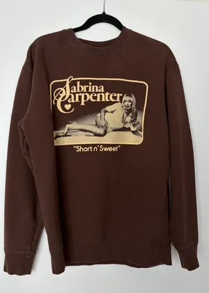Sabrina Carpenter Short n' Sweet Brown Concert Tour Crewneck Sweatshirt Size Medium thumbnail 1
