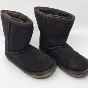 Short UGG Green Boots Size US 6 thumbnail 5
