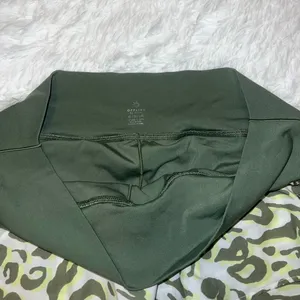Aerie Green Patterned Athletic Animal Print Skirt size XL thumbnail 3