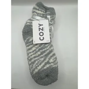 Secret Treasures‎ Slipper Socks & Cozy Hub Fuzzy Socks Bundle 4 Pairs NWT thumbnail 7