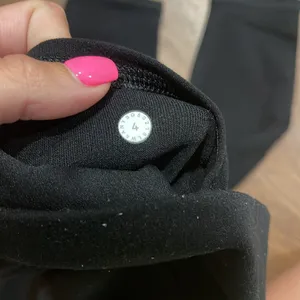 Lululemon Leggings-size 4 thumbnail 3