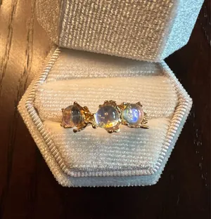 Gorgeous Cats Eye Adjustable Ring Size 7 thumbnail 1