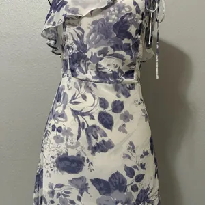 By JL luxe Floral Blue and White Dress spaghetti strap size L new with tags thumbnail 6