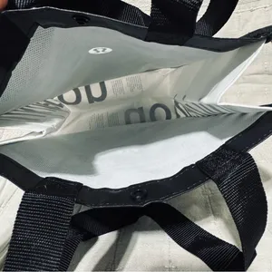 Lululemon Athletica Reusable Monochrome Tote‎ thumbnail 9