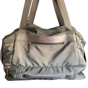 ETRONIK Weekender Bag with Shoe Compartment & USB Port - Green NWOT thumbnail 3
