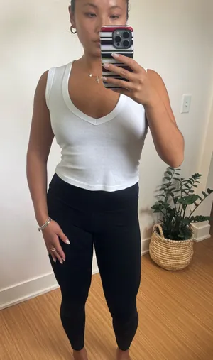 Aritzia TNA Leggings thumbnail 1