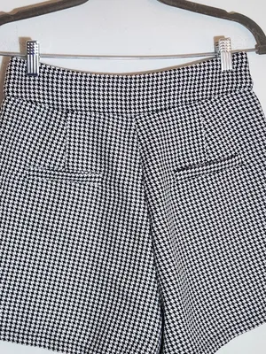 TCEC Black and White Houndstooth High Waist Shorts Size Medium thumbnail 5