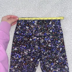 Lululemon Align High Rise Shorts thumbnail 6