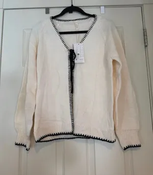 NWT sweater White thumbnail 1