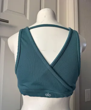 Alo EUC $62 Togetherness V Neck Sports Bra in Seagrass Green Blue Teal M thumbnail 2