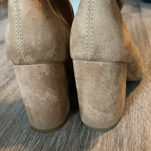 Madden Girl Heeled Boots Size 9.5 Medium thumbnail 5