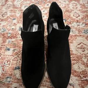 Steve Madden booties thumbnail 4