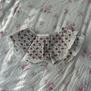 STEVE MADDEN floral ruffle collar thumbnail 2