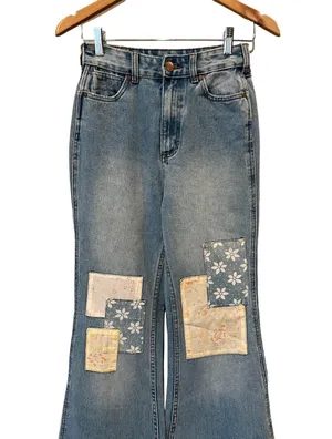 Billabong x Wrangler Patch Flare Jeans Size 25 thumbnail 6