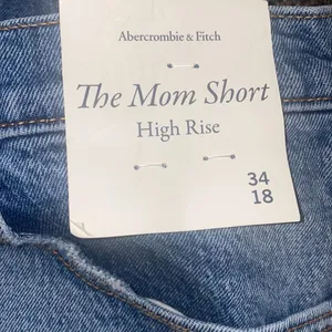 Abercrombie ✨ High Rise Mom Shorts✨ thumbnail 5