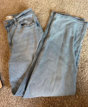 Hollister Jeans thumbnail 1