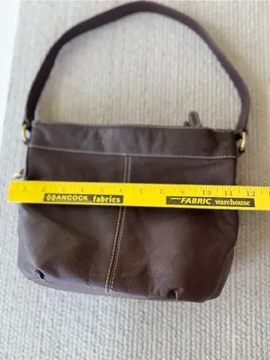 Vintage 90’s Croft & Barrow Brown Leather Shoulder Bag with Contrast Stitching thumbnail 7