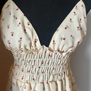 PRINCESS POLLY‎ ROZA MINI DRESS BEIGE Size 2 thumbnail 3