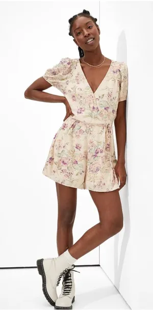 American Eagle Floral Romper Beautiful Print XXL thumbnail 1