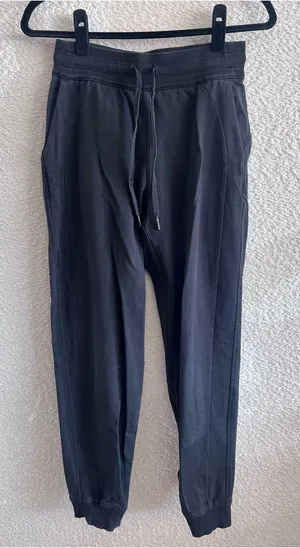 Lululemon‎ Women’s Scuba High Rise Joggers Sweatpants Size 4 thumbnail 1