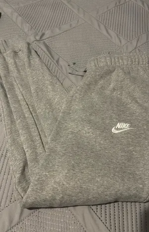 Grey Nike Sweatpants Women’s thumbnail 1