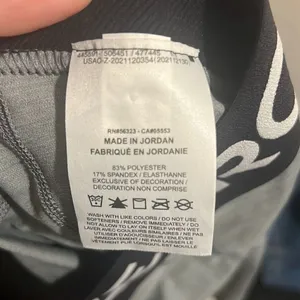 ✨Nike Pro 365 5" Grey & Black Sz Medium Shorts✨ thumbnail 7