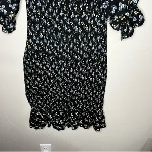 Elloh The Grayson Black Ditzy Blue Floral Smocked Puff Sleeve‎ Square Neck Dress thumbnail 5