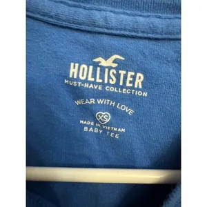 Hollister Must-Have Collection Royal Blue Baby Tee Short Sleeve Crop Top XS (E) thumbnail 3