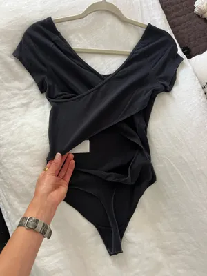 Super soft back cutout Abercrombie & Fitch black bodysuit thumbnail 8