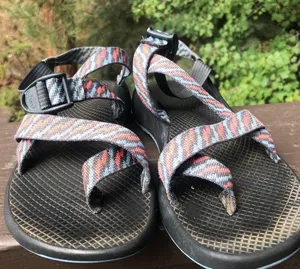 Chacos Strappy Red Blue Sandals Women’s Size 9 thumbnail 2