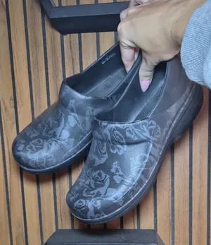Crocs Women's Black and Grey Clogs thumbnail 1