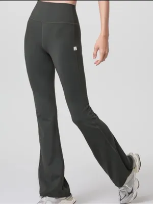Vuori AllTheFeels Slim Flare Leggings 32" Size XS thumbnail 2