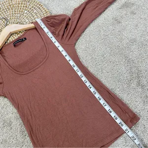 Abercrombie & Fitch Women’s Ribbed Puff Sleeve Longsleeve Shirt in Mauve M thumbnail 12