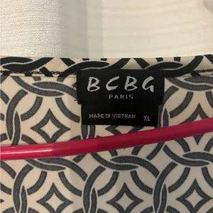 Vintage BCBG XL Top NWT Black thumbnail 3