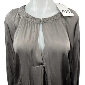 NEW Zara Silver Gray Silky Keyhole Round Neck Long Sleeve Blouse Top Size XS thumbnail 3