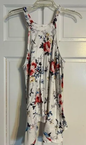 Floral top Size XL thumbnail 1