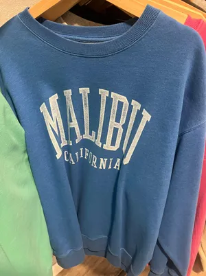 Hollister malibu  crewneck thumbnail 1