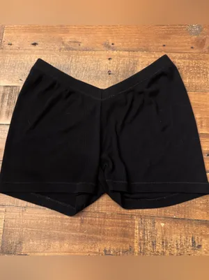 SKIMS‎ Ribbed Stretch Shorts thumbnail 3
