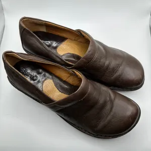 Born Dark Brown Leather Slip On Clogs Wedge Shoes Womens 9.5 41 thumbnail 2