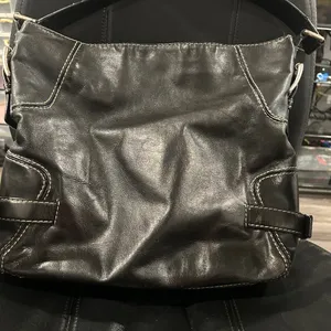 Michael Kors Black  Leather Shoulder Bag thumbnail 8