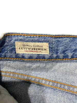 Levi’s Premium Denim Wedgie Jeans Blue Size 26 Straight Leg Minimalist Preppy thumbnail 4