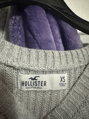 Hollister Sweater thumbnail 4