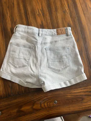 American Eagle Outfitters thumbnail 2
