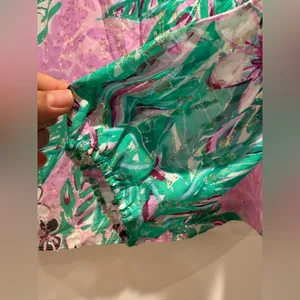 Lilly Pulitzer 92% Silk & metallic Pink& Green Tropical,Leaf Blouse Size S‎ thumbnail 4