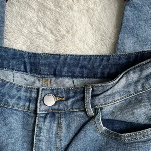 Alice + Olivia cropped denim capris thumbnail 3