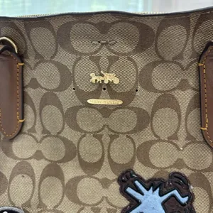 Coach x Keith Haring Purse Avenue Carryall in Signature Canvas Patches thumbnail 3