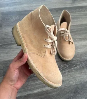 Clarks Tan Ankle Boots 7 Lace Up leather booties thumbnail 1